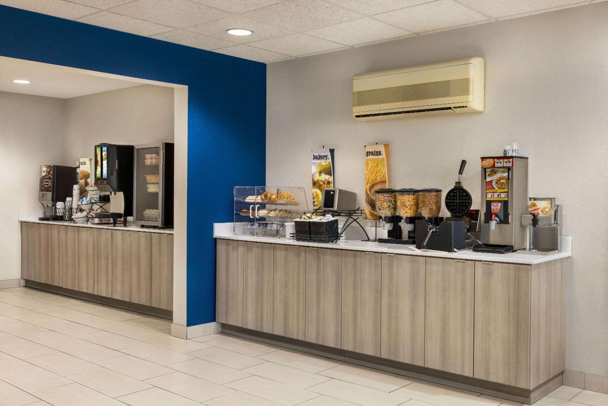 Microtel & By Wyndham