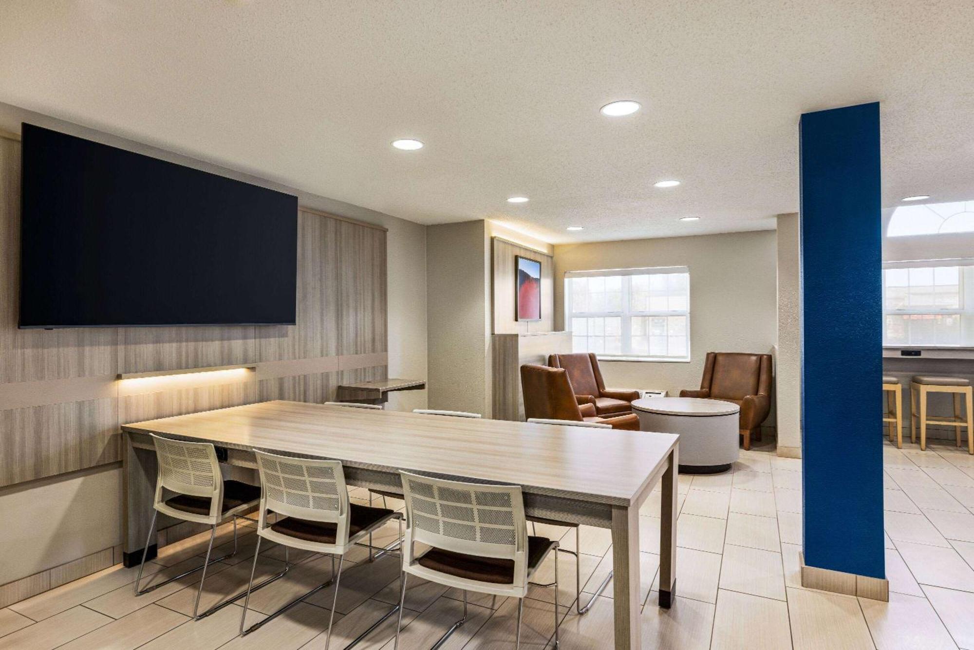 Microtel & By Wyndham New Ulm